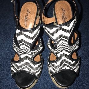 Lucky Brand printed wedges
